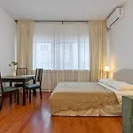 Apartment New Walter Estate On Victoriei Avenue Bukarest